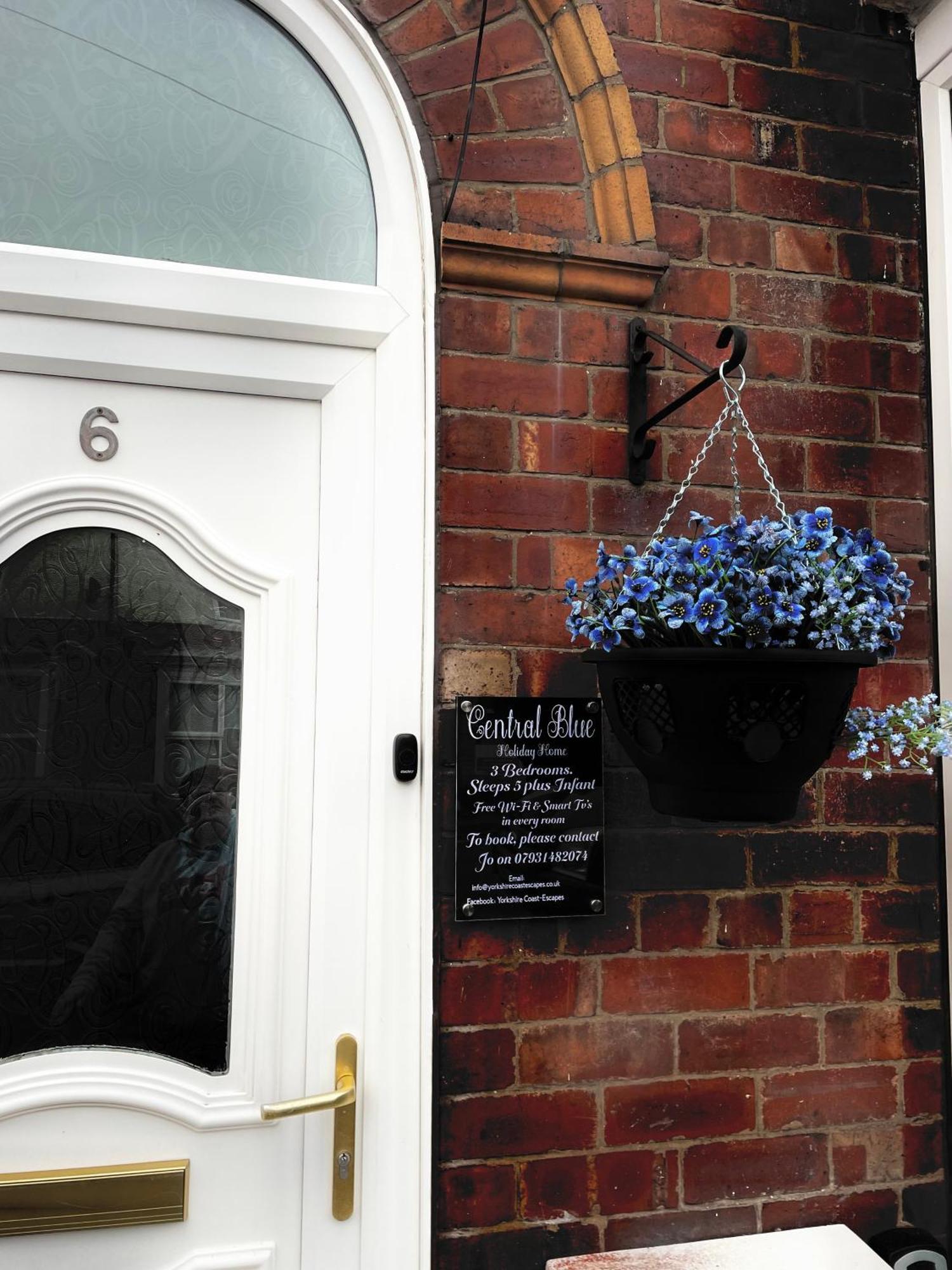 Central Blue Holiday Home. Bridlington Exteriör bild